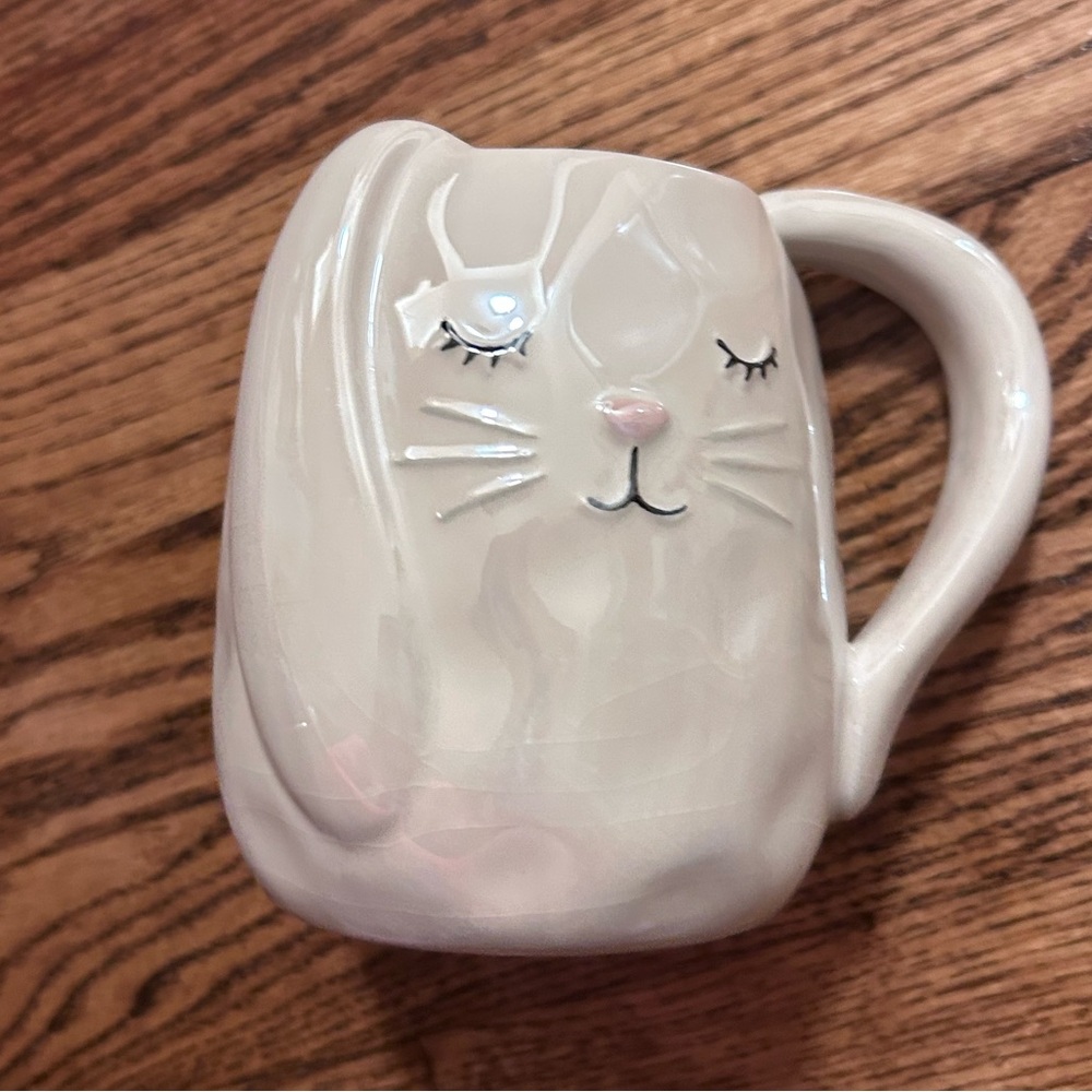 unique resting sleepy rabbit mug with pearl-like finish and polka dots